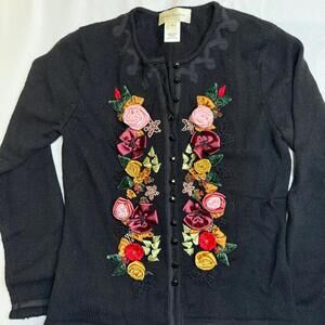 Vtg Susan Bristol  Women Small Black Wool Sweater Flowers Embroidered 3D Flawed"